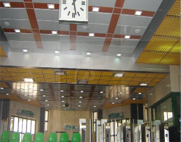 سقف کاذب ایستگاه متروی اتمسفر