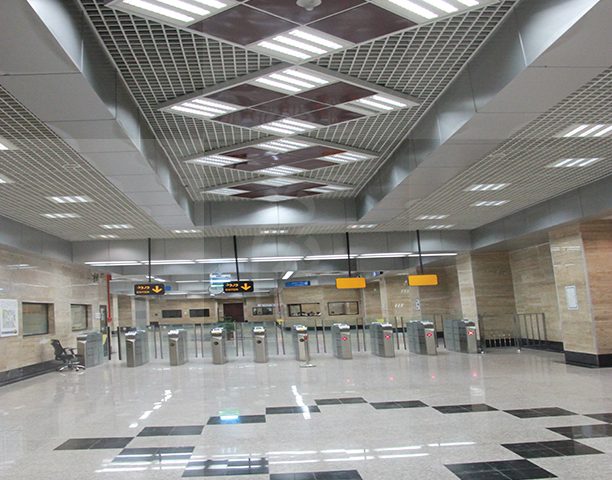 سقف کاذب ایستگاه متروی جوادیه